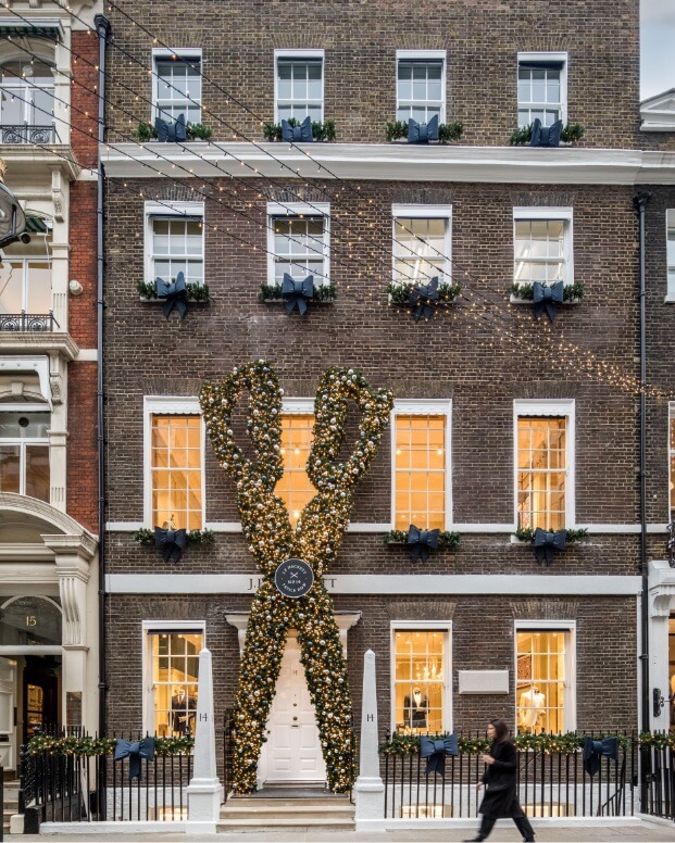 Hackett fashion brand at No.14 Savile Row: Bespoke, luxury Made-to-Measure Tailoring.